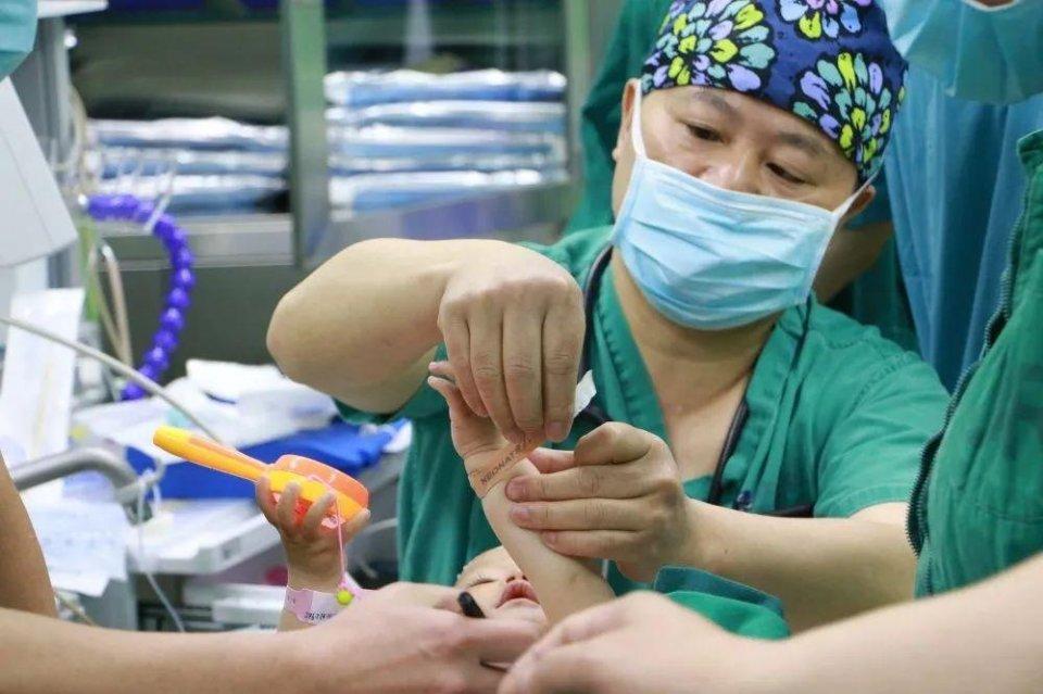 和林格尔县妇婴监护型护送